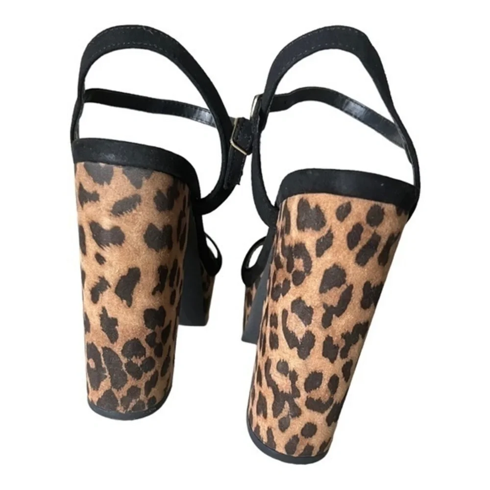 Wild Diva Women Open Toe Ankle Strap Leopard Print Chunky Sandals Size 7.5